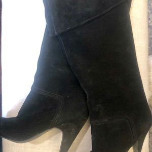Suede boots